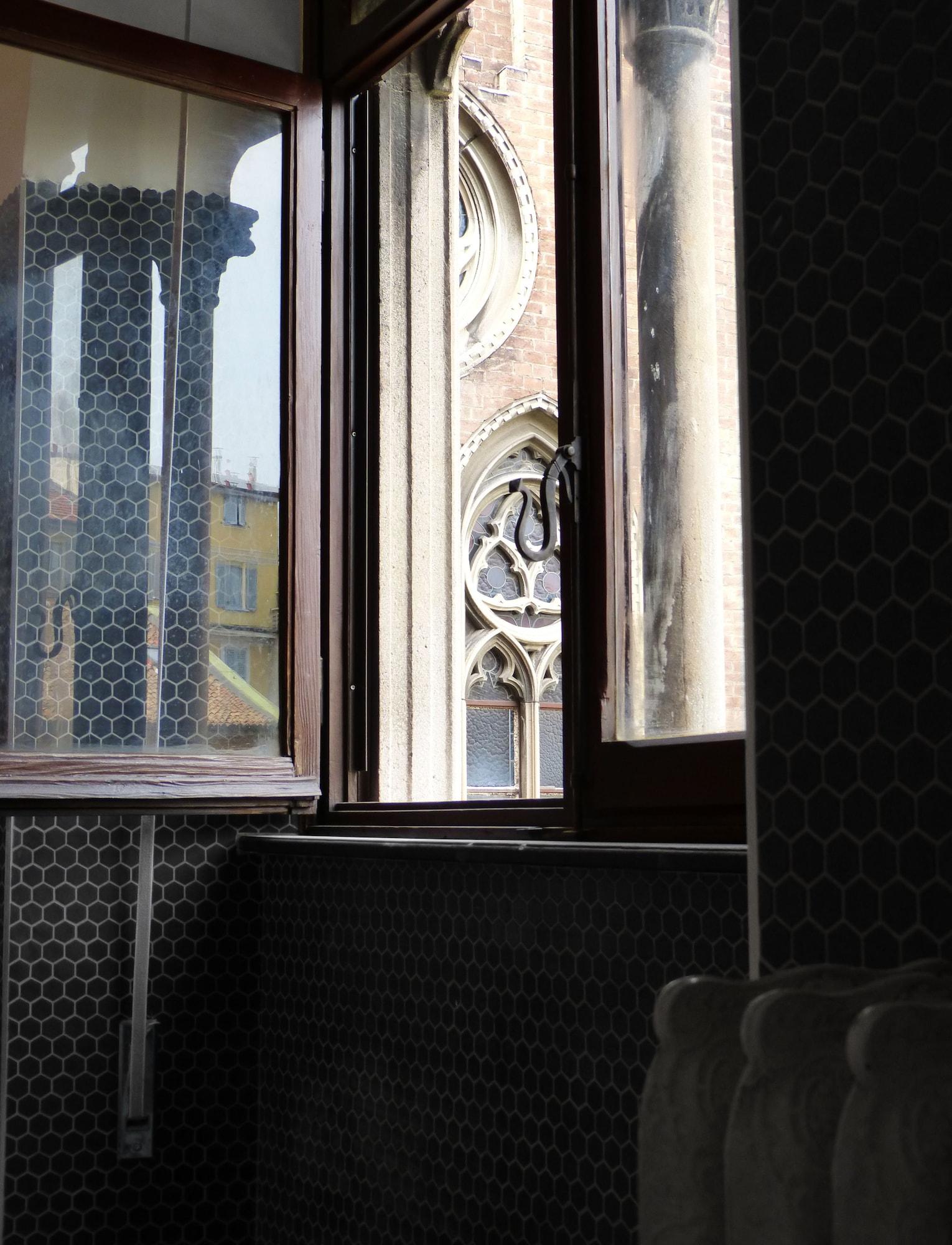 Babila Hostel Milan Bagian luar foto