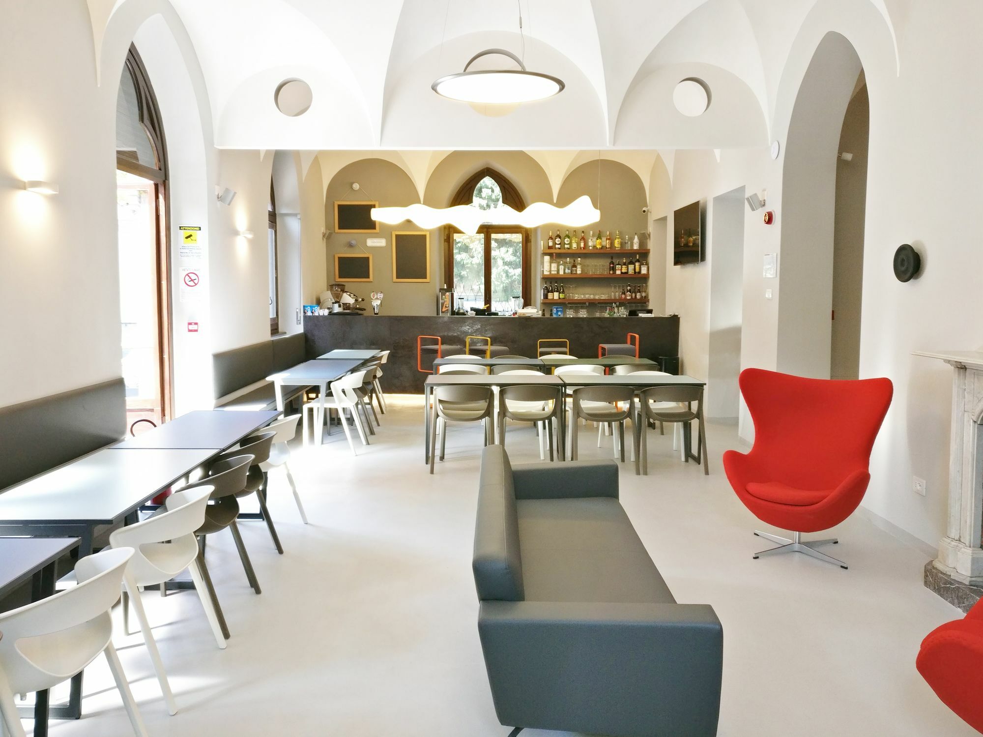 Babila Hostel Milan Bagian luar foto