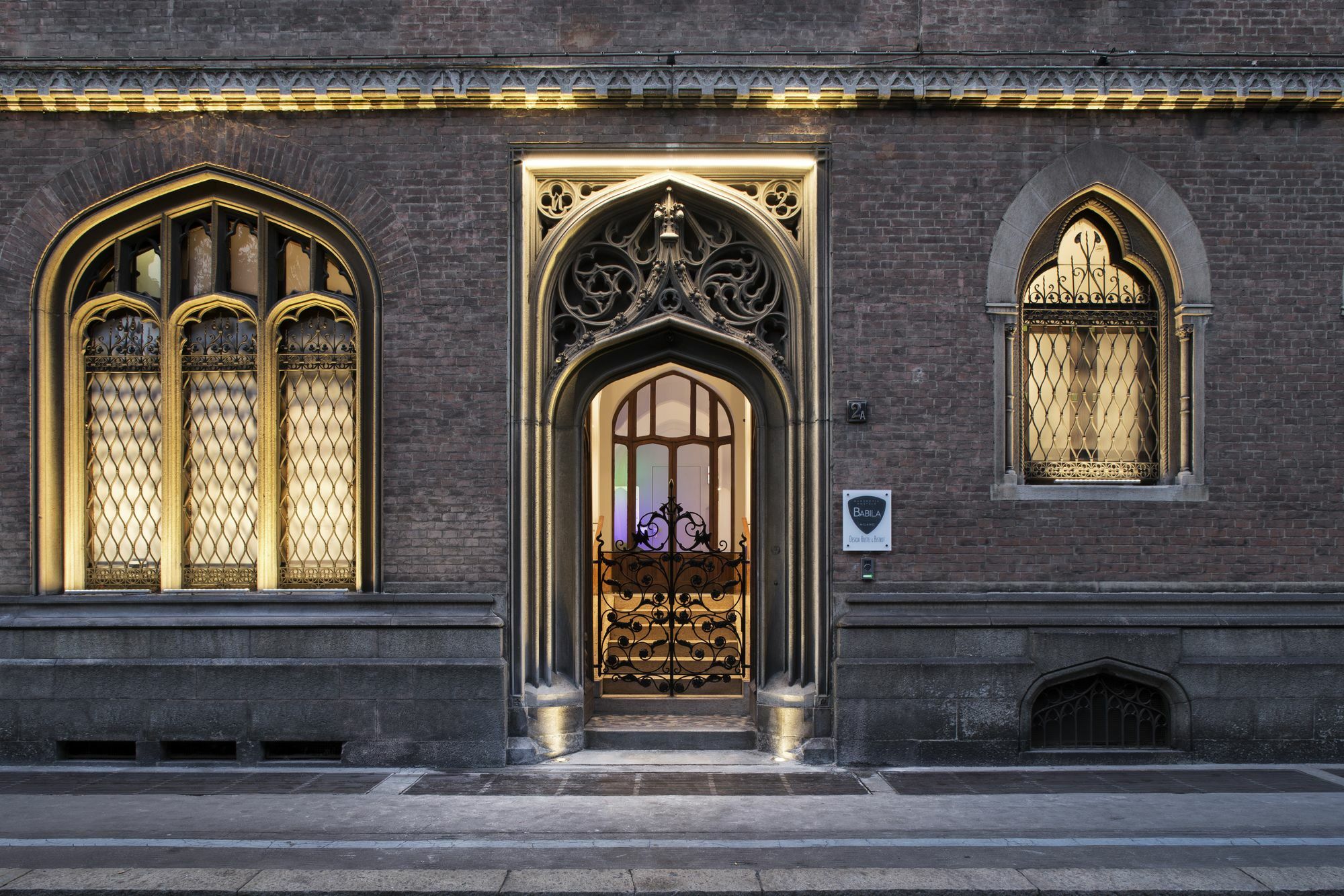 Babila Hostel Milan Bagian luar foto